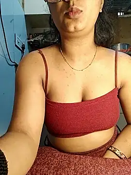 Manpreet kaur21 online show from February 2, 2026, 6:56 am