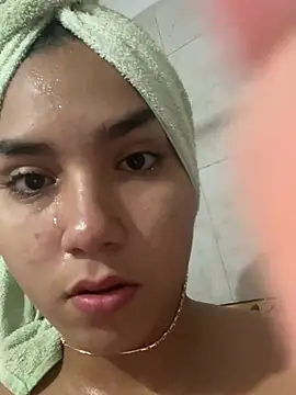 AnnaRosse1 online show from March 7, 2025, 5:49 pm