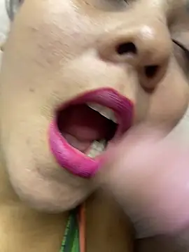 mayemarc online show from November 28, 2025, 6:43 pm