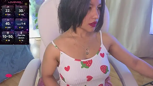 petite molly  online show from November 8, 2025, 2:06 pm