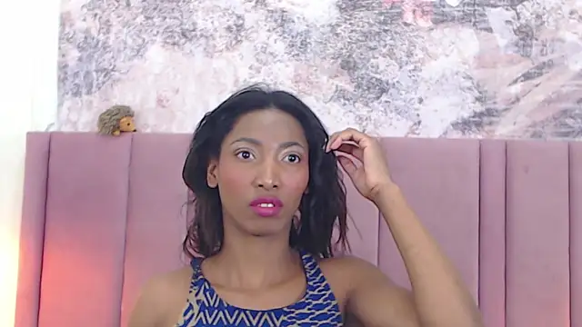 SabrinaDevill online show from October 14, 2025, 1:12 pm