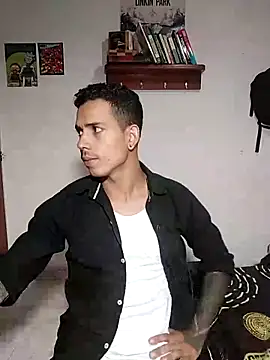 Snapshot of chero_95 chatting on October 10, 2025, 7:02 pm chero 95 online show from October 10, 2025, 7:02 pm