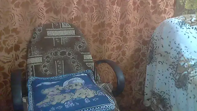 JanetStarX online show from December 18, 2024, 4:17 pm