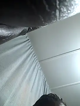 Snapshot of ExclusiveLeexx chatting on November 18, 2025, 4:22 pm ExclusiveLeexx online show from November 18, 2025, 4:22 pm