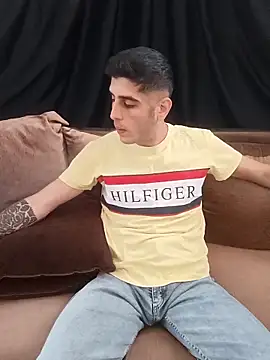 arenn1997 online show from October 16, 2025, 1:12 pm