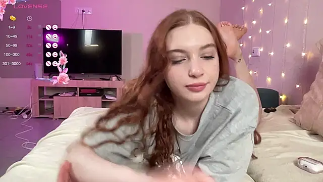 Snapshot of cinnabon_girls chatting on January 20, 2025, 2:14 pm cinnabon girls online show from January 20, 2025, 2:14 pm
