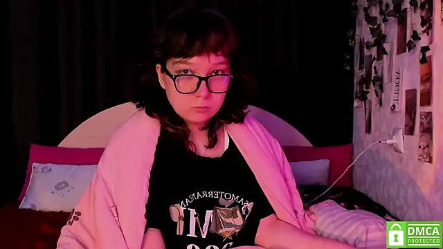 dreamgirllovee online show from October 11, 2025, 2:44 am