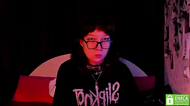 dreamgirllovee online show from October 30, 2025, 1:29 am