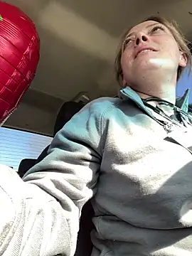 Snapshot of lezbean24 chatting on February 11, 2026, 6:24 pm lezbean24 online show from February 11, 2026, 6:24 pm