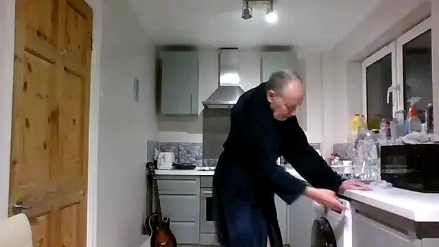 jimmybenido online show from December 1, 2025, 5:29 pm