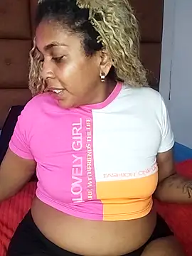 Snapshot of ELLA_KELLY chatting on October 3, 2025, 10:56 am ELLA KELLY online show from October 3, 2025, 10:56 am