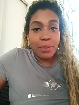 Snapshot of ELLA_KELLY chatting on October 21, 2025, 11:55 am ELLA KELLY online show from October 21, 2025, 11:55 am