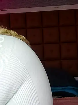 Snapshot of ELLA_KELLY chatting on October 22, 2025, 11:54 am ELLA KELLY online show from October 22, 2025, 11:54 am