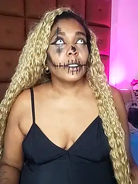 Snapshot of ELLA_KELLY chatting on October 31, 2025, 12:39 pm ELLA KELLY online show from October 31, 2025, 12:39 pm