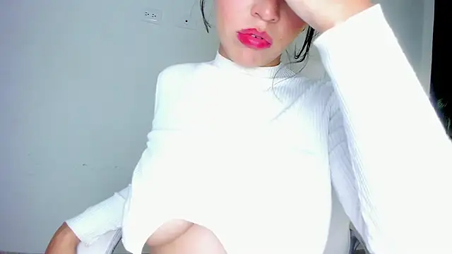 Snapshot of HarleyQueen_Robbie chatting on January 11, 2025, 1:48 am HarleyQueen Robbie online show from January 11, 2025, 1:48 am