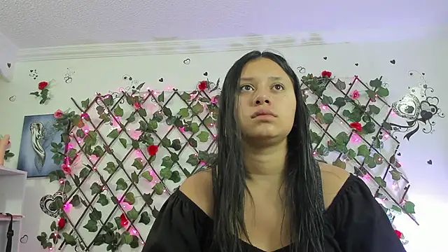 1lovelygirls online show from December 23, 2024, 12:08 pm