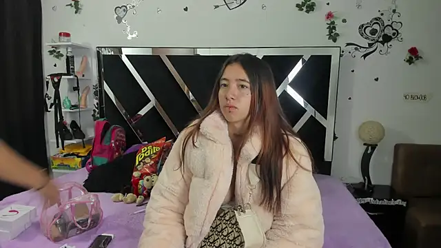 1lovelygirls online show from January 25, 2025, 11:55 am