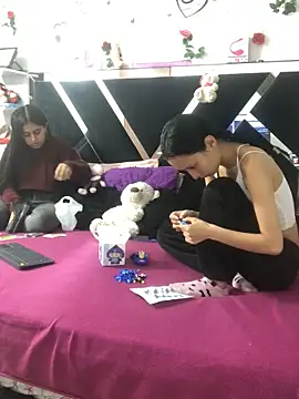 1lovelygirls online show from September 9, 2025, 12:59 pm