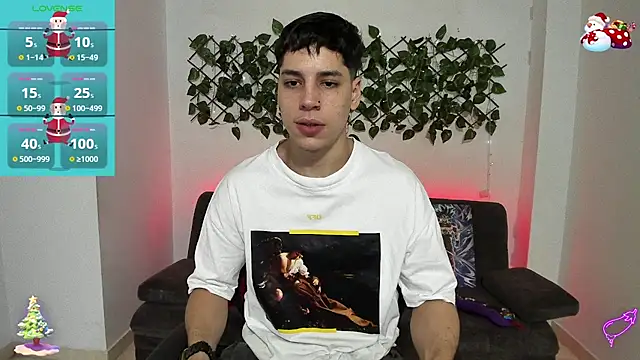 jonathanjoestar  online show from December 12, 2024, 9:04 pm