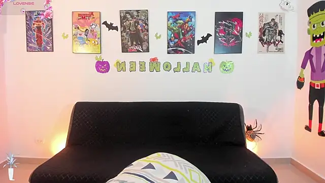 jonathanjoestar  online show from October 14, 2025, 9:26 pm