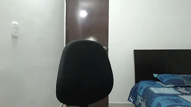 Snapshot of dimitriquiet05 chatting on December 12, 2024, 3:32 am dimitriquiet05 online show from December 12, 2024, 3:32 am