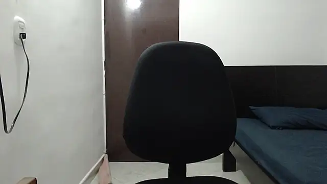 Snapshot of dimitriquiet05 chatting on January 6, 2025, 1:53 am dimitriquiet05 online show from January 6, 2025, 1:53 am