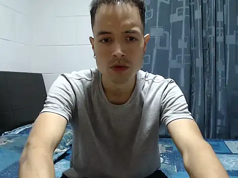 Snapshot of dimitriquiet05 chatting on February 7, 2026, 4:27 am dimitriquiet05 online show from February 7, 2026, 4:27 am