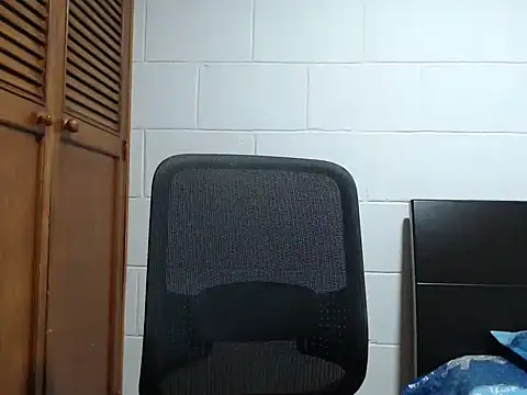 Snapshot of dimitriquiet05 chatting on February 11, 2026, 5:12 am dimitriquiet05 online show from February 11, 2026, 5:12 am