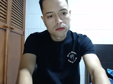 Snapshot of dimitriquiet05 chatting on February 13, 2026, 6:31 am dimitriquiet05 online show from February 13, 2026, 6:31 am