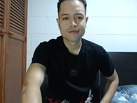 Snapshot of dimitriquiet05 chatting on February 28, 2026, 9:27 pm dimitriquiet05 online show from February 28, 2026, 9:27 pm