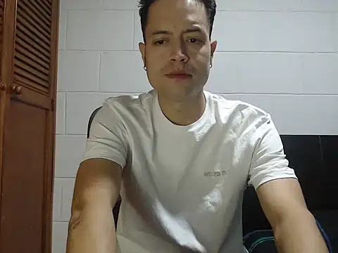 Snapshot of dimitriquiet05 chatting on March 22, 2026, 7:56 am dimitriquiet05 online show from March 22, 2026, 7:56 am