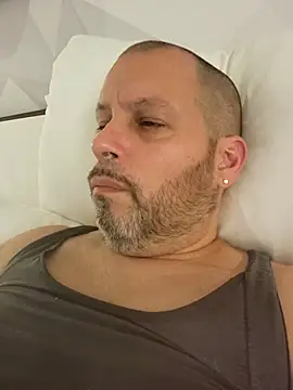 Just2much online show from January 8, 2026, 1:52 am