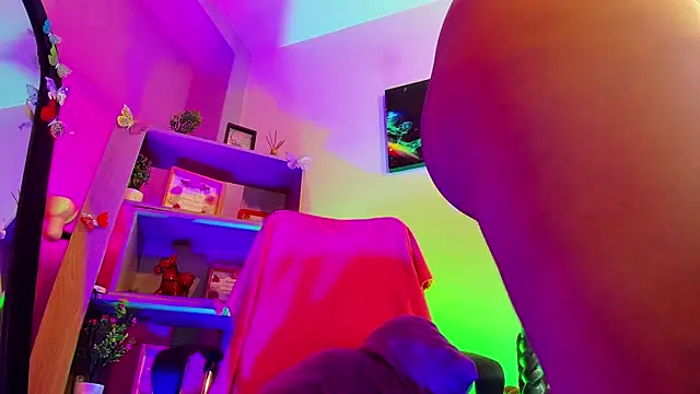 kuromi69 online show from September 28, 2025, 3:56 am