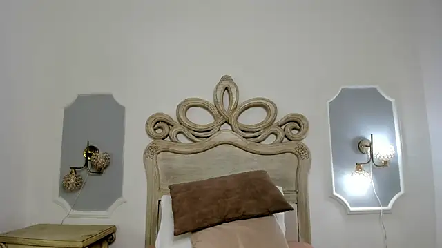 Snapshot of Sara__Williams chatting on October 30, 2025, 4:25 am Sara Williams online show from October 30, 2025, 4:25 am