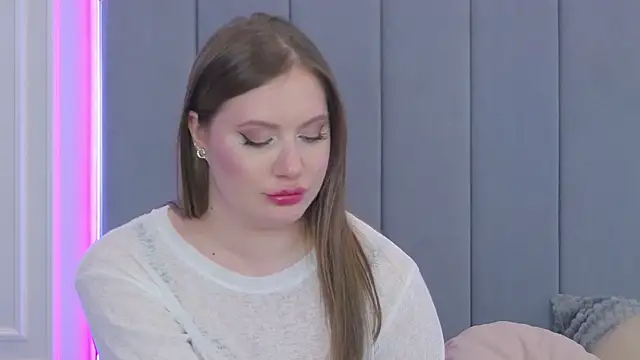 Snapshot of ChloeMarsch chatting on March 18, 2025, 11:52 am ChloeMarsch online show from March 18, 2025, 11:52 am