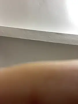 Snapshot of Louis_Baby chatting on February 26, 2025, 8:48 am Louis Baby online show from February 26, 2025, 8:48 am