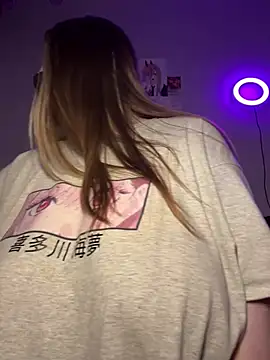 Snapshot of Wakayama_Akae chatting on February 23, 2025, 9:59 pm Wakayama Akae online show from February 23, 2025, 9:59 pm