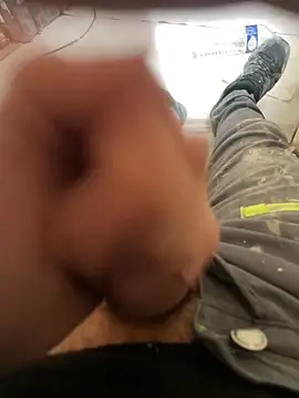 Snapshot of dimitriei chatting on February 20, 2026, 8:05 am dimitriei online show from February 20, 2026, 8:05 am