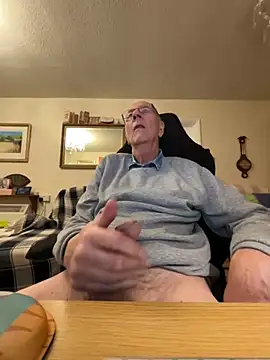 Snapshot of cutaboverest chatting on November 28, 2025, 5:15 pm cutaboverest online show from November 28, 2025, 5:15 pm