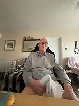 cutaboverest online show from February 19, 2026, 4:25 pm