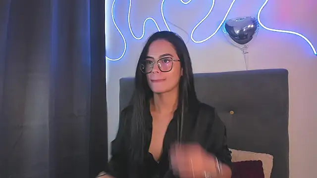 Snapshot of _Bihanca chatting on October 6, 2025, 8:17 pm Bihanca online show from October 6, 2025, 8:17 pm