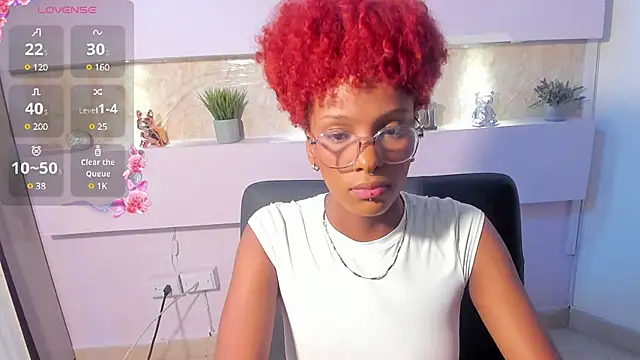 Snapshot of LiannaDixon chatting on January 13, 2025, 1:49 pm LiannaDixon online show from January 13, 2025, 1:49 pm