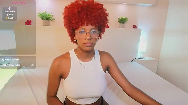 Snapshot of LiannaDixon chatting on January 20, 2025, 1:42 pm LiannaDixon online show from January 20, 2025, 1:42 pm