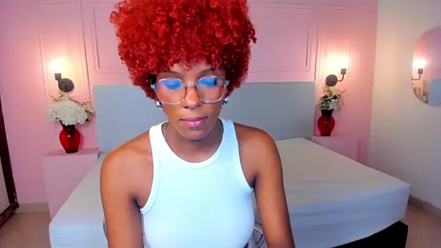 Snapshot of LiannaDixon chatting on January 27, 2025, 4:43 pm LiannaDixon online show from January 27, 2025, 4:43 pm