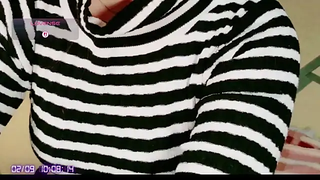 Hina-Happy online show from February 9, 2026, 1:09 am