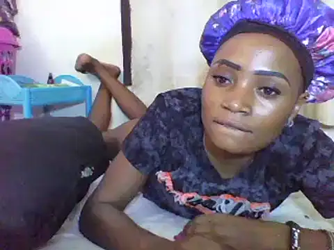 SpicyPetite online show from February 28, 2025, 1:03 pm