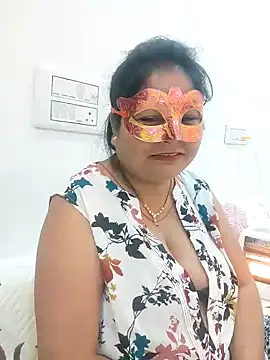 Snapshot of BBW_HOT_COUPLE chatting on December 21, 2024, 2:15 pm BBW HOT COUPLE online show from December 21, 2024, 2:15 pm