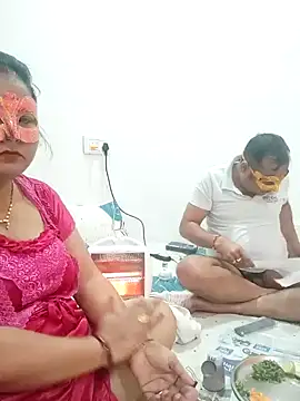 Snapshot of BBW_HOT_COUPLE chatting on January 6, 2025, 1:52 pm BBW HOT COUPLE online show from January 6, 2025, 1:52 pm