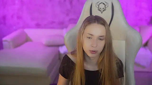 Linda054 online show from October 7, 2025, 12:19 am