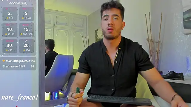 Snapshot of Nate_franco chatting on February 3, 2025, 6:34 am Nate franco online show from February 3, 2025, 6:34 am